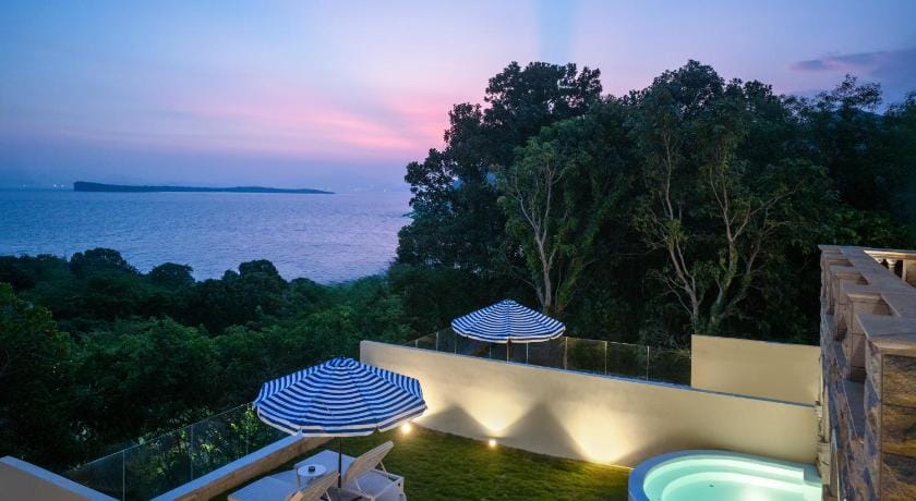 Miyue Shenzhen Roman Holiday Bubble Pool hotel Villa in Hong Kong