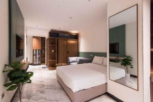 Luxe Paradise Suites Hotel Hoang Cau Apartment in Hanoi