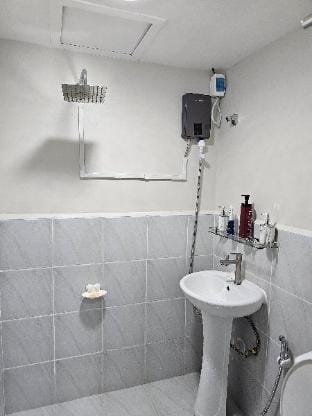 STAYCATION GET AWAY Apartment in Lapu-Lapu City