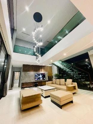 HKG - Avengers Mansion Vacation rental in Laos