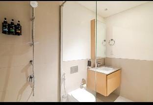 Exquisite 1-Bedroom with Pool Scenery in Creek Apartment in Dubai