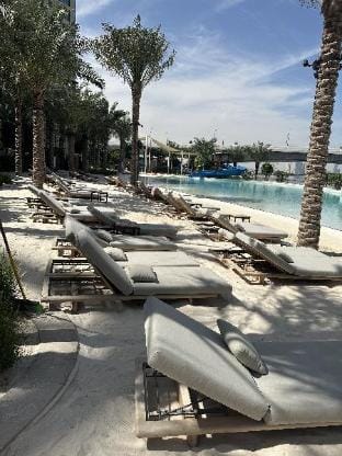 Exquisite 1-Bedroom with Pool Scenery in Creek Apartment in Dubai