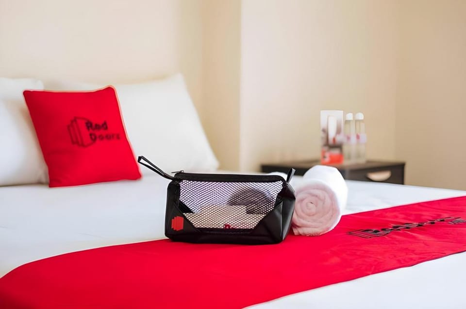 Penginapan Losmen Ayu Pamanukan RedPartner Hotel in West Java
