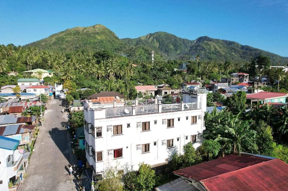 D & G Transient House Hotel in Caraga