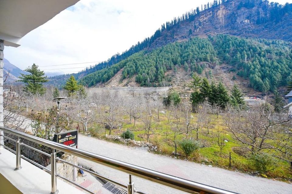 Misty Hills Hotel in Himachal Pradesh