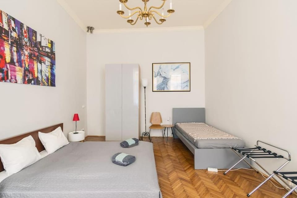 Stylish,Large & Bright Loft in City Center by NW Apartment in Budapest