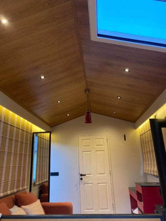 YELLOW HOTELS & COTTAGES Hotel in Himachal Pradesh