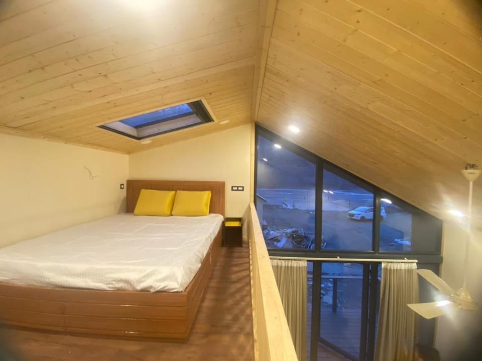 YELLOW HOTELS & COTTAGES Hotel in Himachal Pradesh