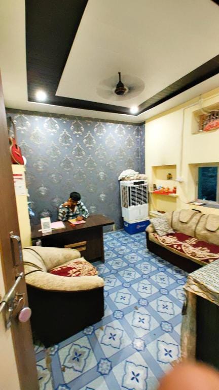 Goroomgo Rainbow Residency Varanasi - Walking distance from Ganga Arti Assi Ghat Hotel in Varanasi