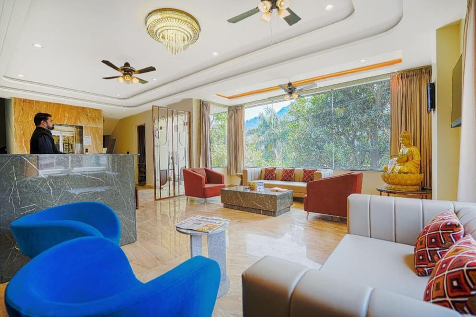 Levelup Plus Pinaaki Inn Hotel in Rishikesh
