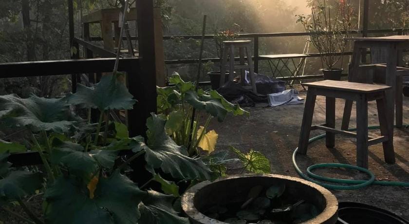 SuanBaanNoak Farm Stay in Laos