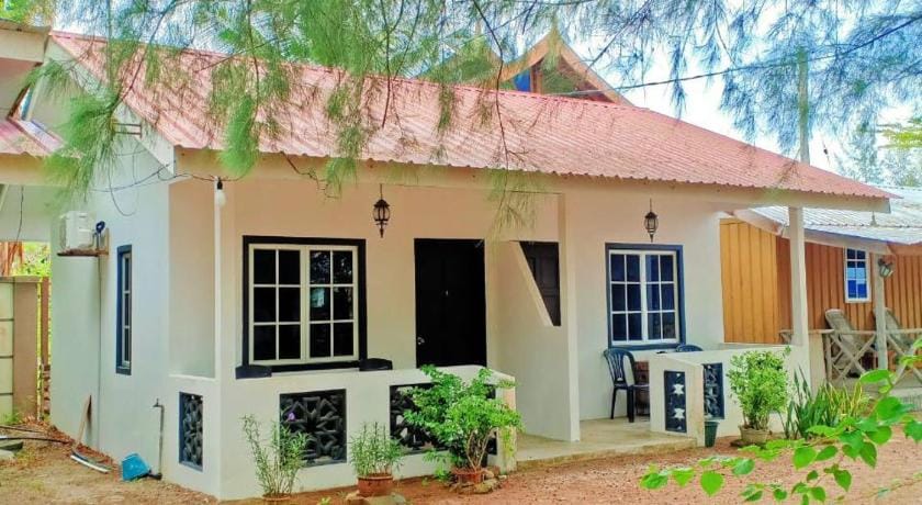 Chenang Indah Chalets Chalet in Kedah