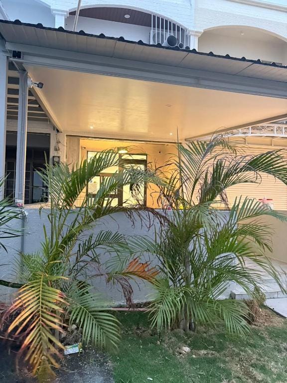 小琉球雲朵家民宿｜包棟・戲水池・卡拉 OK（限包棟） Bed and Breakfast in Kaohsiung