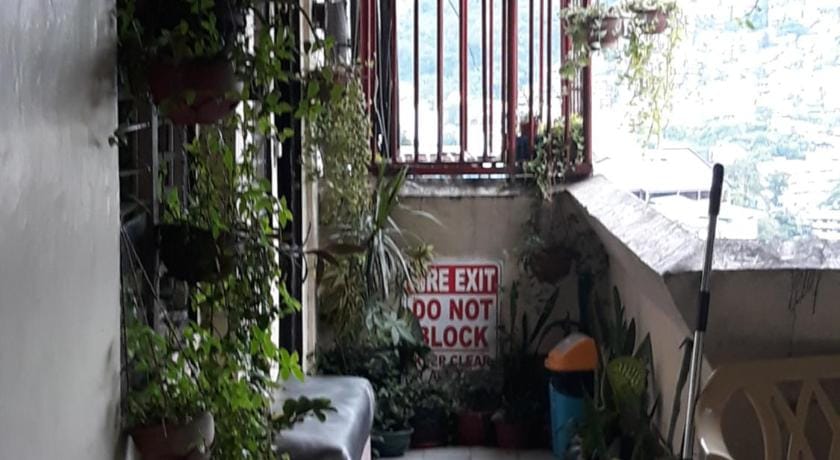 CVBNB BAGUIO GUESTHOUSE Bed and Breakfast in Baguio