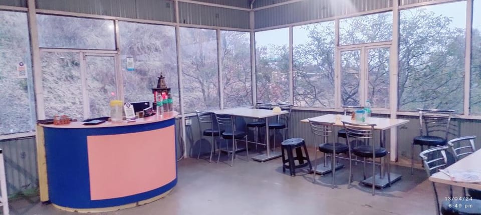Himalayan Holidays Cottage Resort Hotel in Uttarakhand