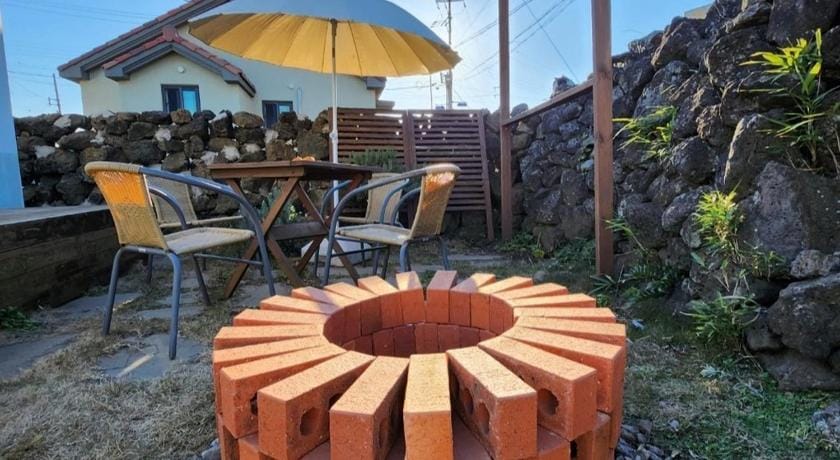 Jeju shooting star collection center Bed and Breakfast in South Korea