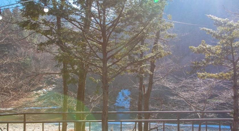 Gapyeong Starlightnuri Glamping Bed and Breakfast in Gyeonggi-do