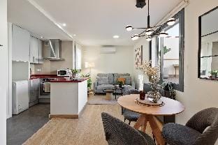 Rambla Paris Attic Apartment Apartment in Barcelona
