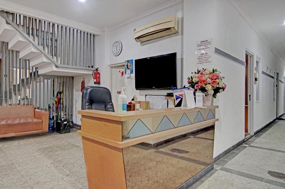 Capital O 90432 Family Residence Near SCBD, Ciwalk, Mall Casablanca Hotel in South Jakarta City
