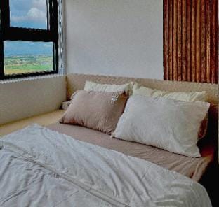 Căn hộ view Thành Phố - Bể Bơi&Gym Apartment in Laos