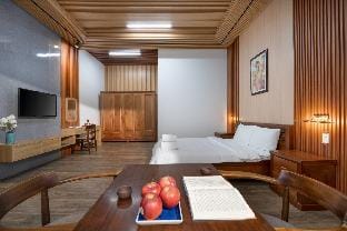 Pool Villa 4 bedroom near sea and river Villa in Da Nang