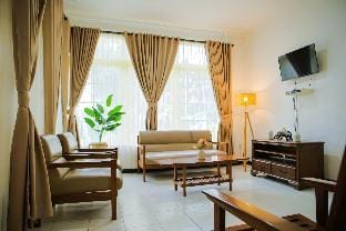 Rumah Engkong Villa & Studio Villa in Indonesia