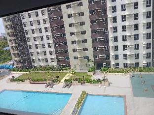 Tower 3 4th floor 421 pool view  Apartment in Iloilo City