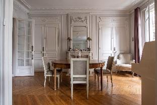 Luxe Property - Trocadero/Tour Eiffel Apartment in Paris