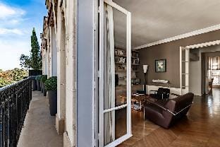 Luxury Home - Trocadero/Muette Apartment in Paris
