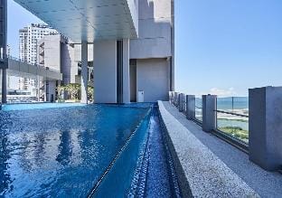 Imperio 2 Pax Poolview B15 - Bathtub Free Parking Apartment in Malacca