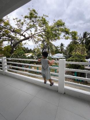 RR WIN lodging House Santa Fe - 203 Aircon Room Apartment in Central Visayas