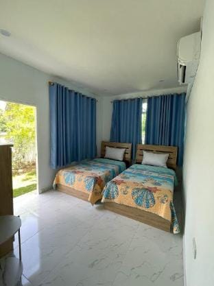 Samroyyod Cottage: 6 people Vacation rental in Prachuap Khiri Khan, Thailand