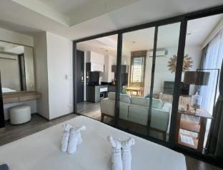 D229 Cozy apartment - walk to beach, pool & gym Apartment in Patong