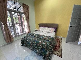 Homestay Qaireen Melawi Vacation rental in Malaysia