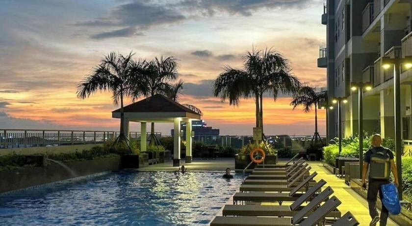 Cozy Luxurious Place Near MOA PICC CCP Free Wi-Fi Apartment in Pasay