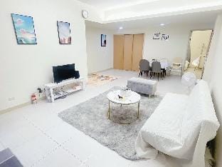 MRT BL16 5min | 125 m² Home｜2 Bath｜Sleeps 10 Vacation rental in Taipei City