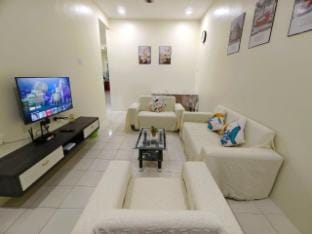 Summer~6pax (Seri Impian) Neflix/Water Dispenser Vacation rental in Johor
