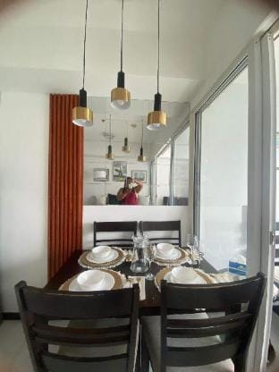 Azure Beach view near airport Apartment in Paranaque