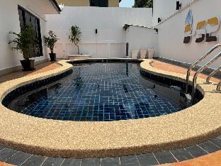4 Bedroom Pool Villa 300meter to the Beach Vacation rental in Pattaya City