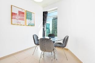 Lux BnB Burj Views Tower I City Views Apartment in Dubai