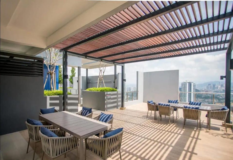 Neu Suite Ampang, LRT Jelatek, Gleneagles Hospital Vacation rental in Federal Territory of Kuala Lumpur
