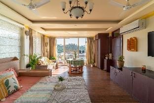 Celestial Rhapsody 4 BR Villa, Naukuchiatal Apartment in Uttarakhand
