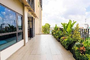Căn hộ sân vườn đẹp quận 10. J2 Apartment in Ho Chi Minh City