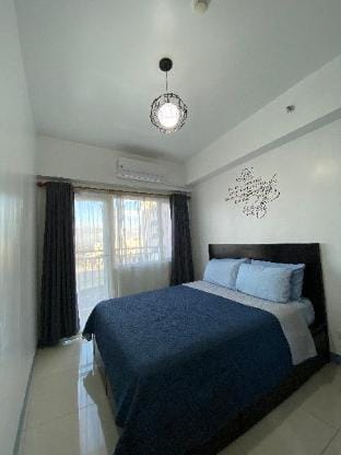 Cozy Space @ South Residences SM Southmall 1206 Apartment in Las Pinas