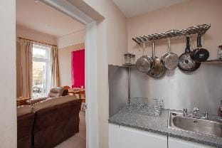 Spacious Central Bath Apartment with Terrace Apartment in Bath
