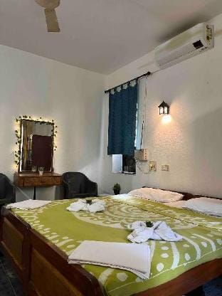Room by the Beach - Calangute Apartment in Calangute
