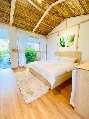 Open Space House with Plenty of Greenery and Fresh Air Apartment in Cambodia