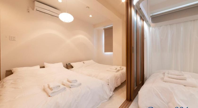 NEW  最寄駅から新宿まで7分、渋谷まで9分、ホテルまでは徒歩4分！バルコニーあり！ Apartment in Shinjuku