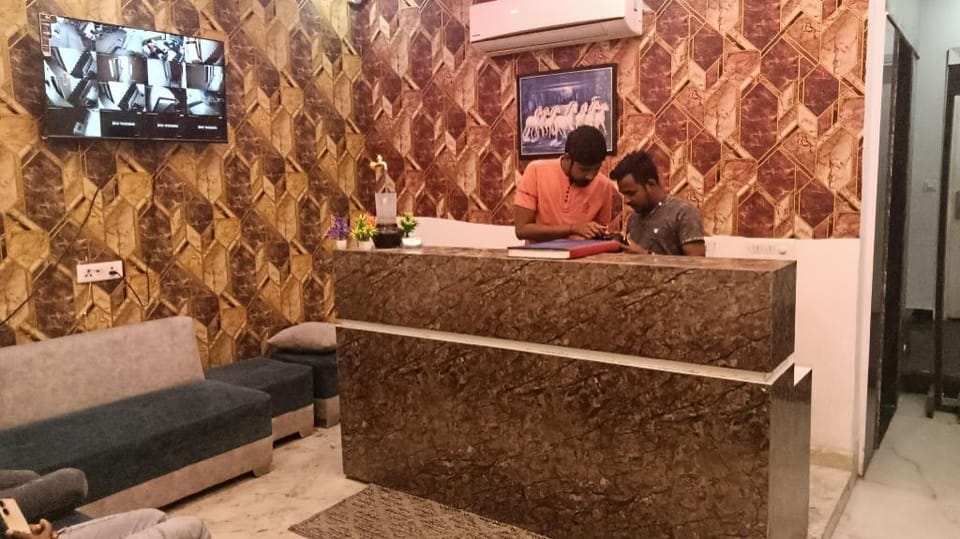 Hotel DV Plaza Inn Hotel in New Delhi