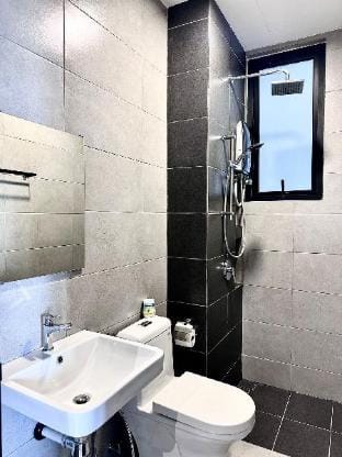 Hakuna Matata @Urban Suites Jelutong Apartment in George Town